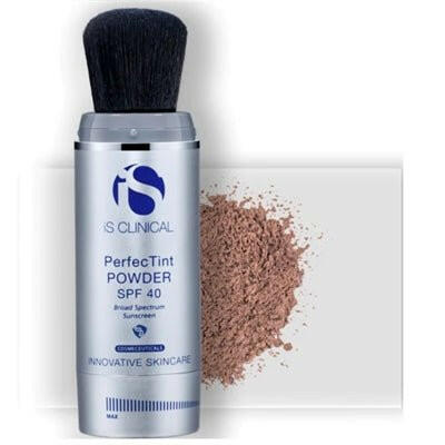 Is Clinical Poudre PerfecTint FPS 40 Foncé.